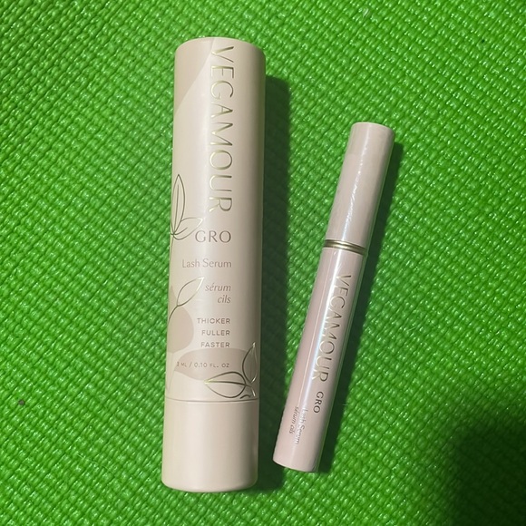 GRO Lash Serum (Vegalash) - Picture 5 of 10